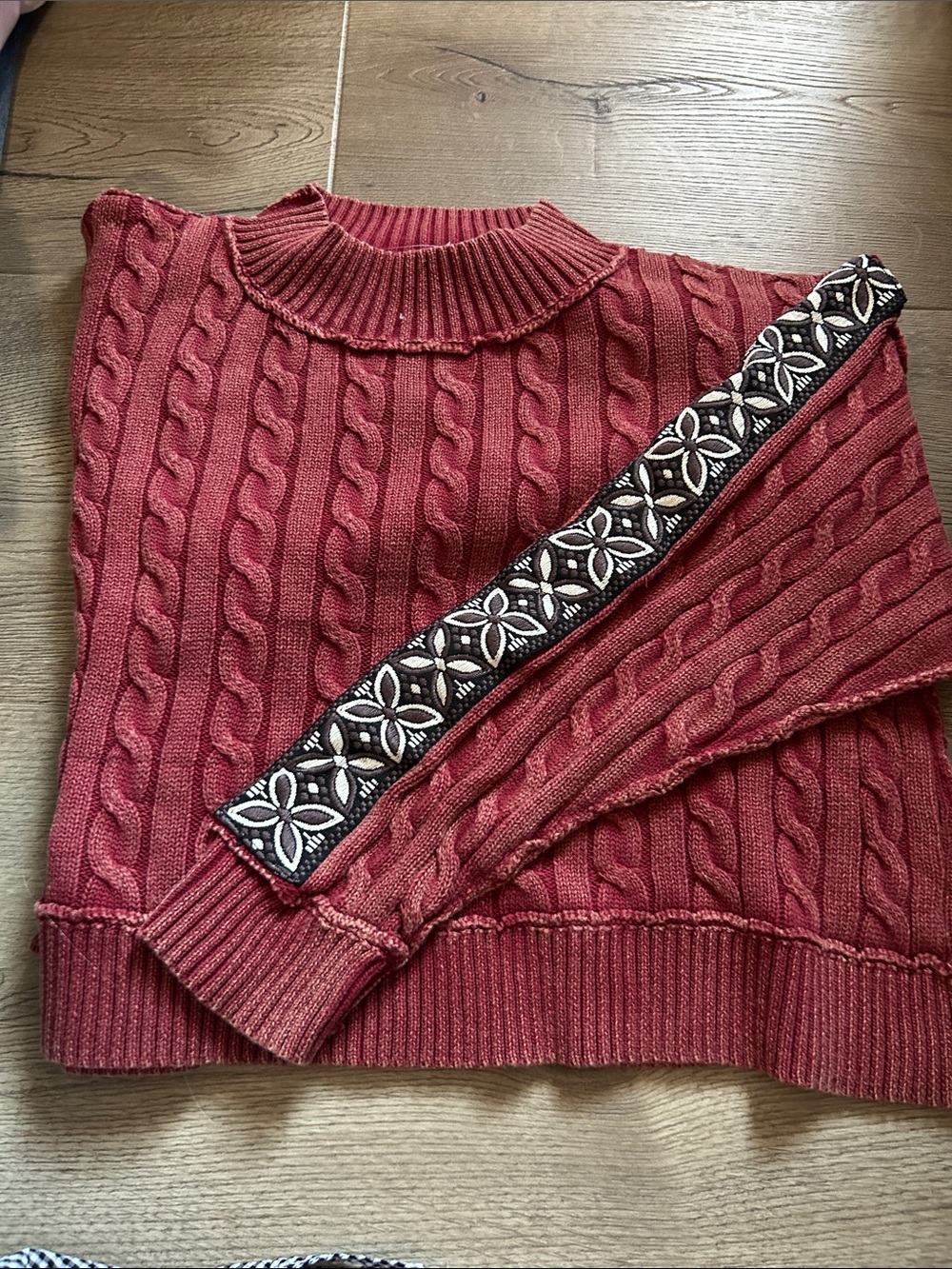 POL Acid Wash Red Cable Knit Crewneck with Floral Embroidered Sleeve. Cropped